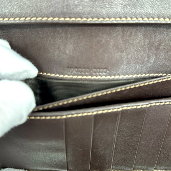 Authentic GUCCI GG Supreme Coated Canvas Monogram with Crest Shield - Picture 7 of 16